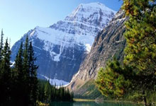 德约激战纳豆迷弟，斯瓦爆大冷不吝称赞菲小妹，泥地首用电子线审.